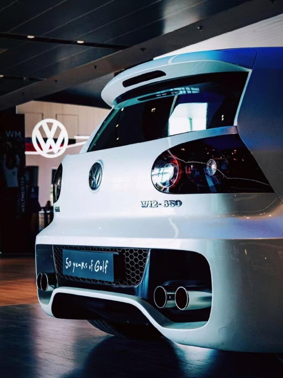 冷门频出!高尔夫战况跌宕起伏 冷门频出!高尔夫战况跌宕起伏