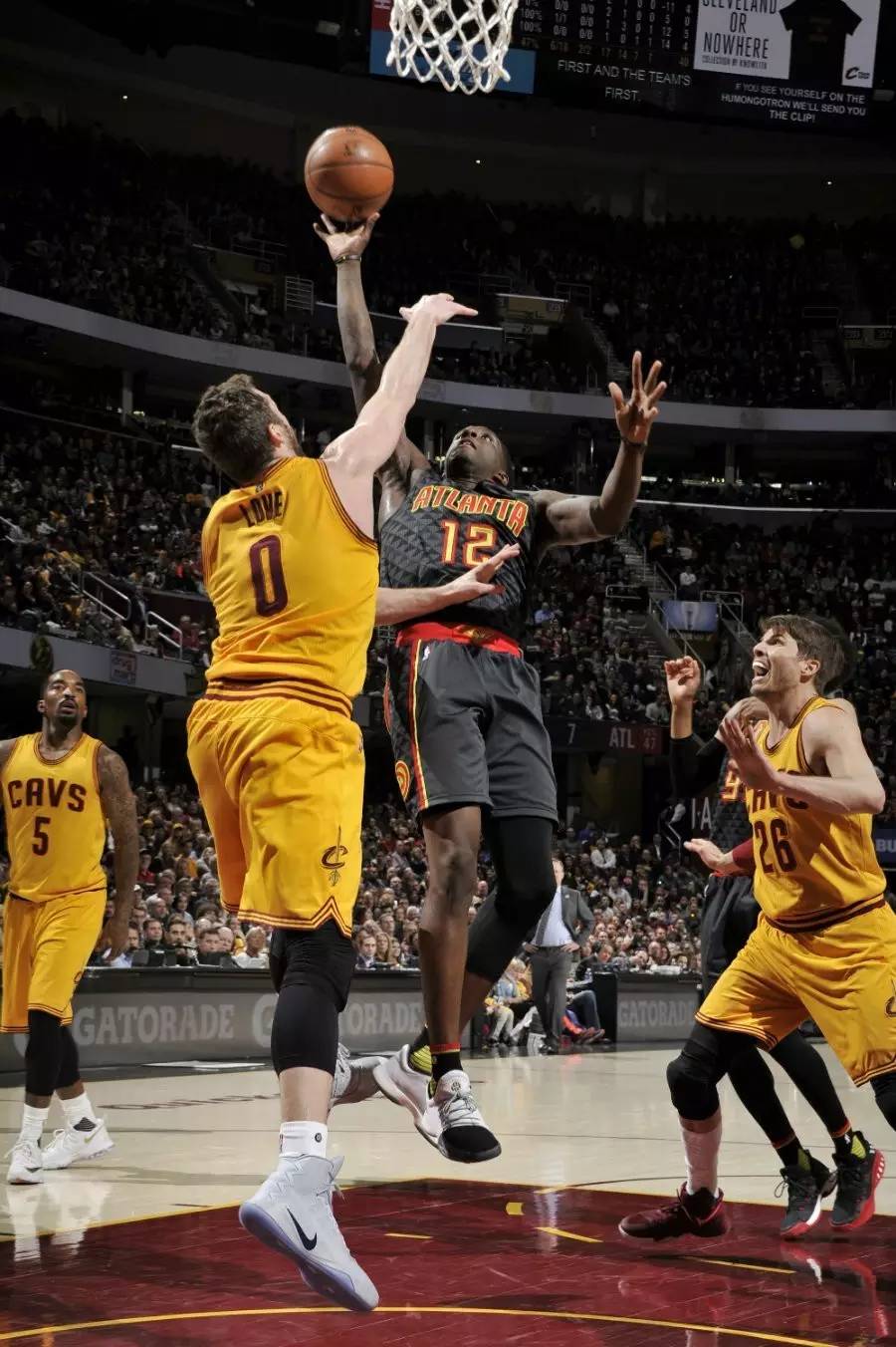 红牛二队完胜威廉姆斯，皮亚斯特里点燃赛场