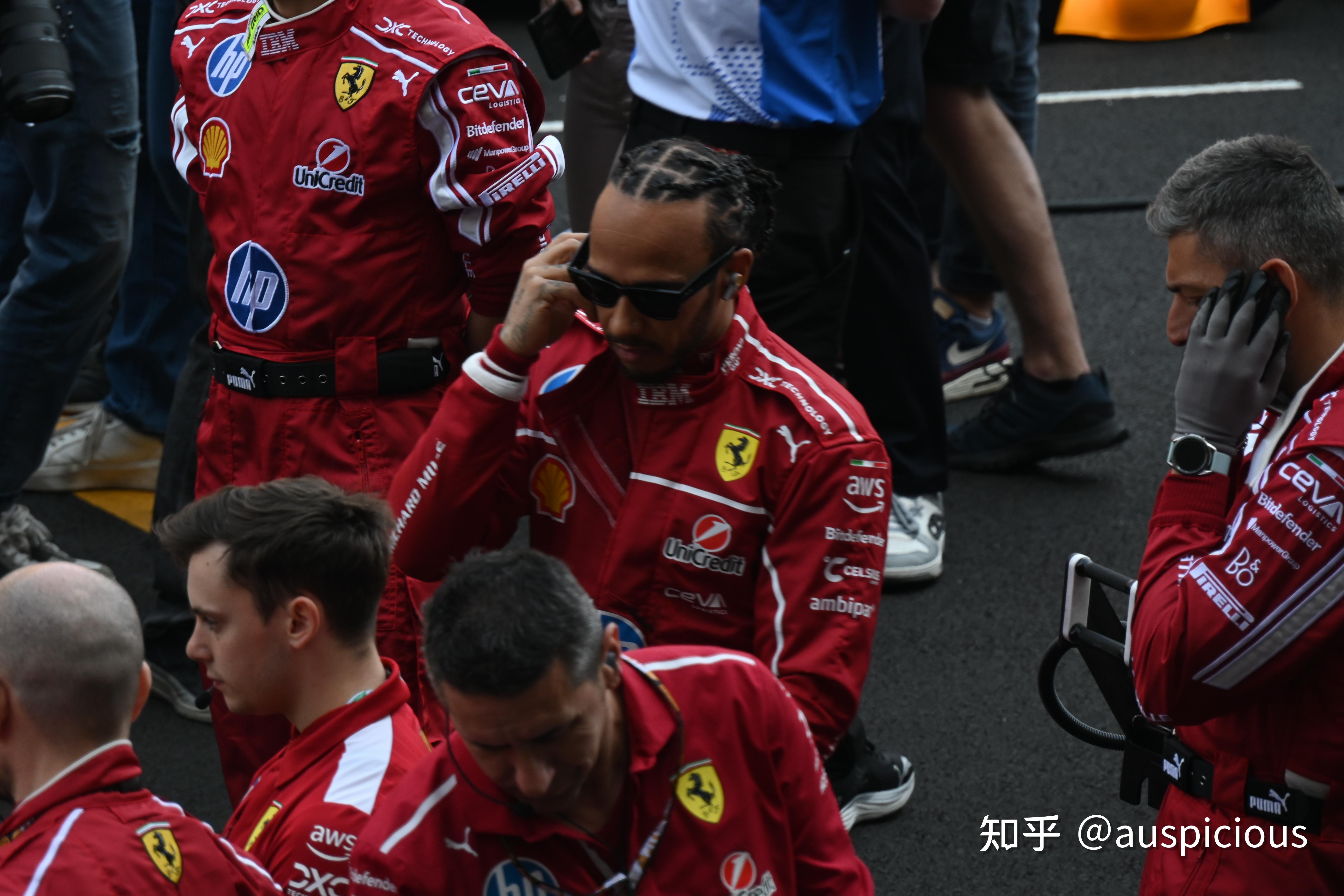 阿斯顿马丁轻取红牛车队,汉密尔顿关键制胜 阿斯顿马丁轻取红牛车队,汉密尔顿关键制胜