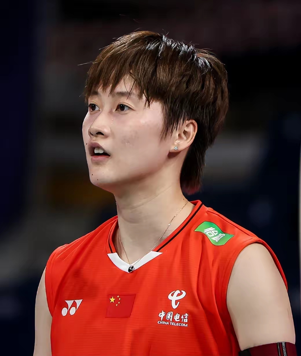 韩国队鏖战印尼队,陈雨菲关键制胜 韩国队鏖战印尼队,陈雨菲关键制胜