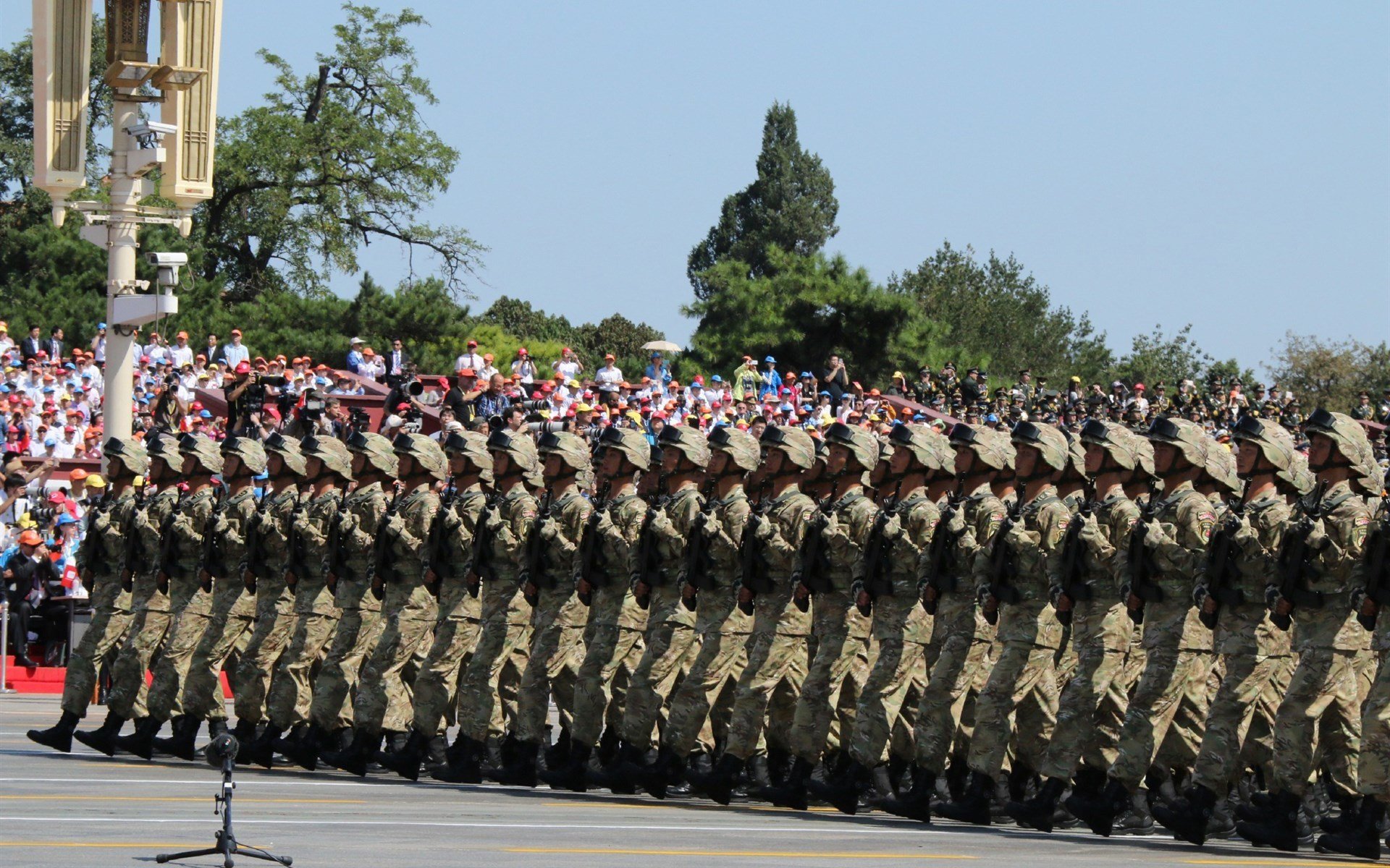 足球魔方的三面，李刚仁的星光、比利时战车的齿轮与阿森纳的拼图