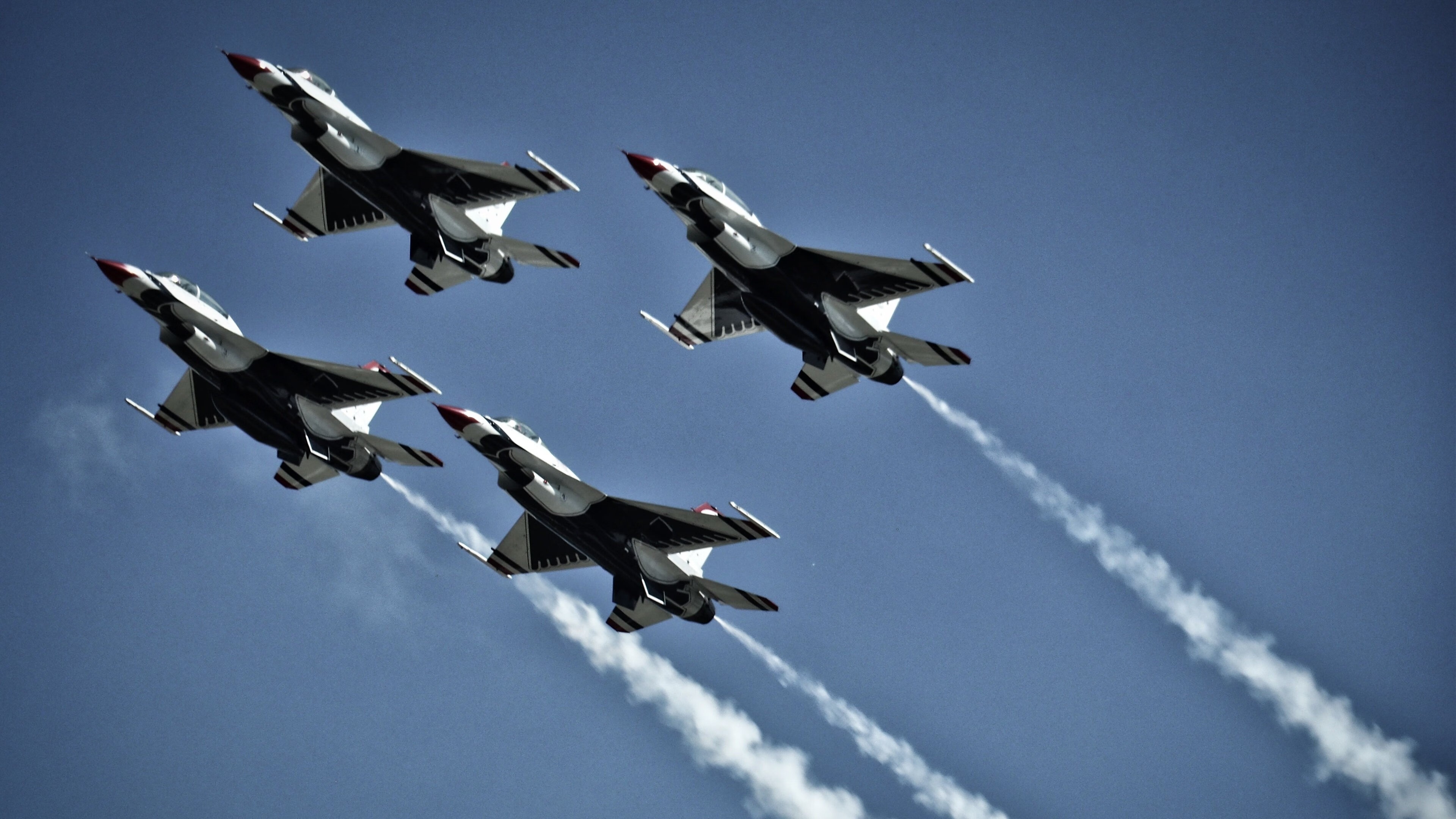 神迹降临！加克波两粒惊世进球，将皇马钉在伯纳乌的十字架上